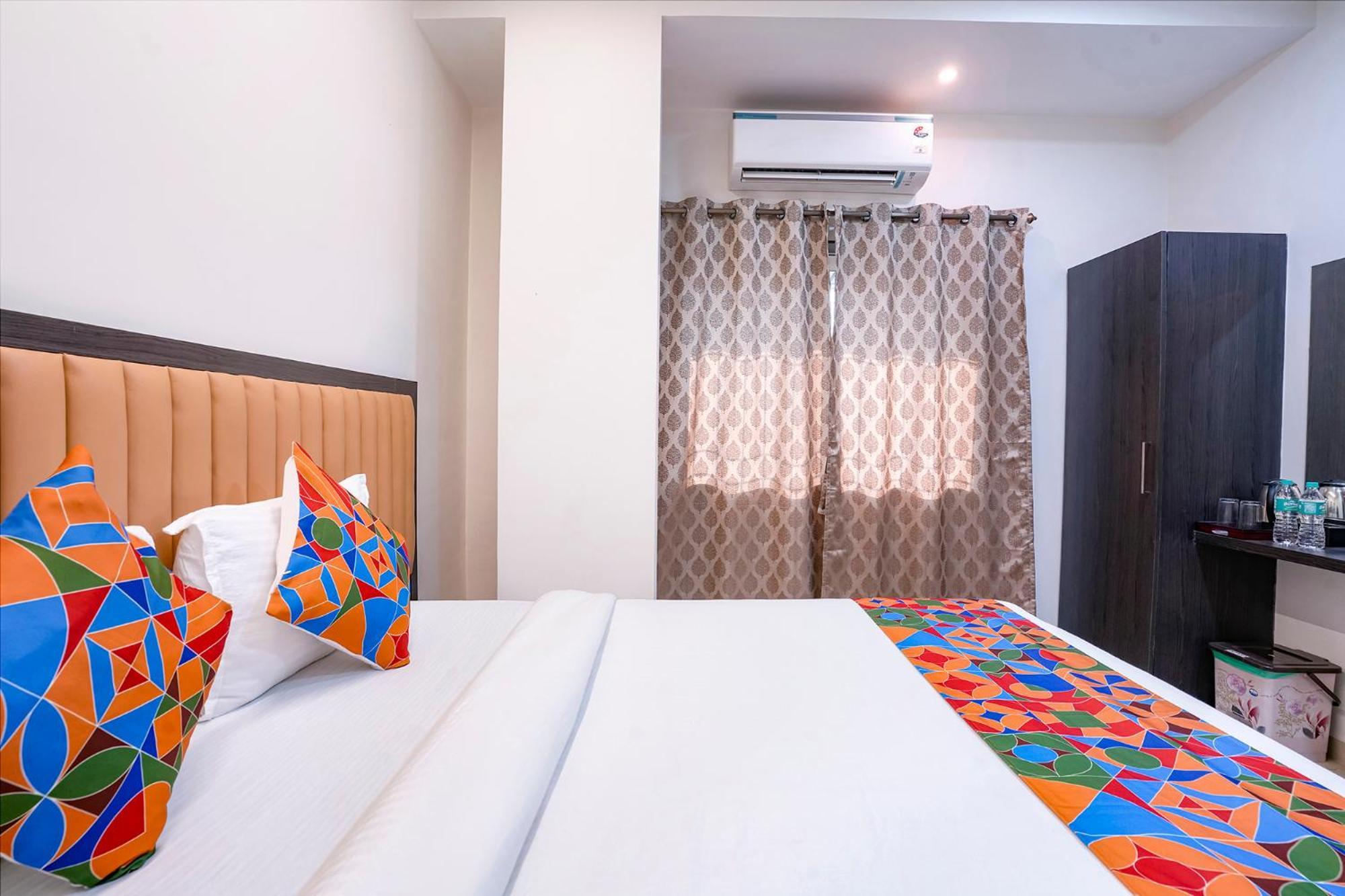 Fabhotel Sunshine Residency Diva Bagian luar foto